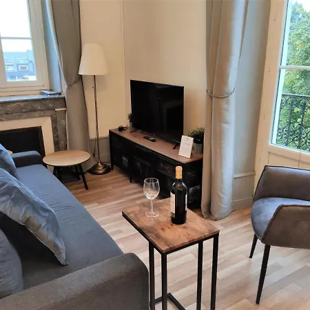 Coeur D'aix, Vue Splendide Et Cachet Appartement